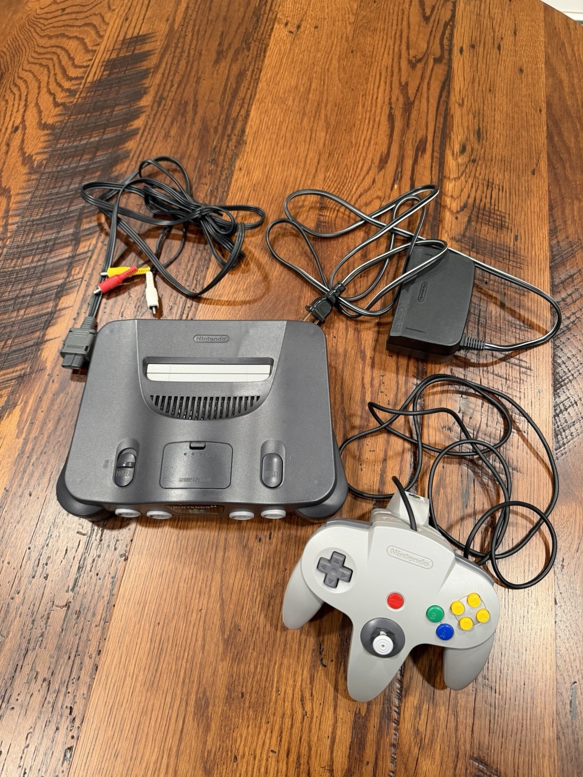 Nintendo N64 Home Console 1996 Charcoal Gray NUS-001 Controller and All Cables