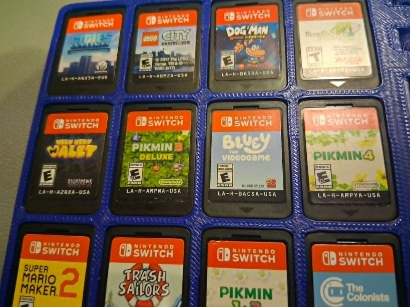 Excellent Condition Nintendo Switch OLED Console Lot with Games 1TB SD Card Case