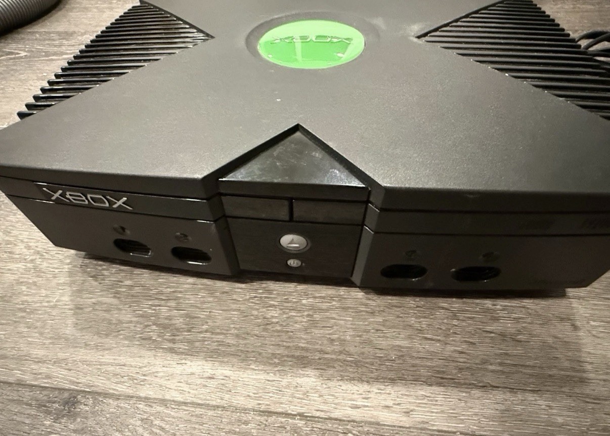 Original Xbox Halo 128mb Ram, 3TB, VGA Component Adapter