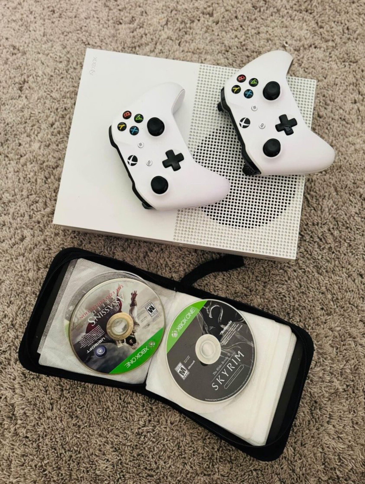 Xbox One S 1TB Console – White + Games Bundle