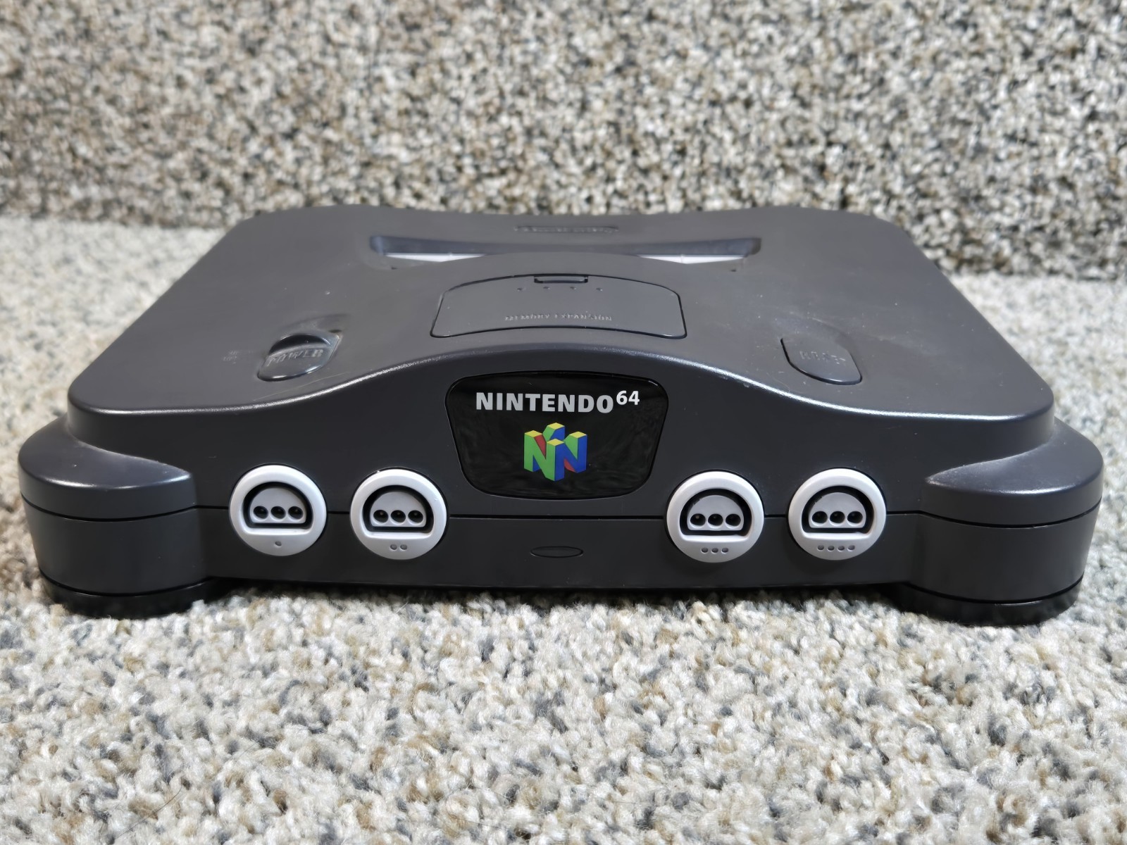 Nintendo 64 Video Game Console with Controller, Cords & Game NUS-001 USA N64