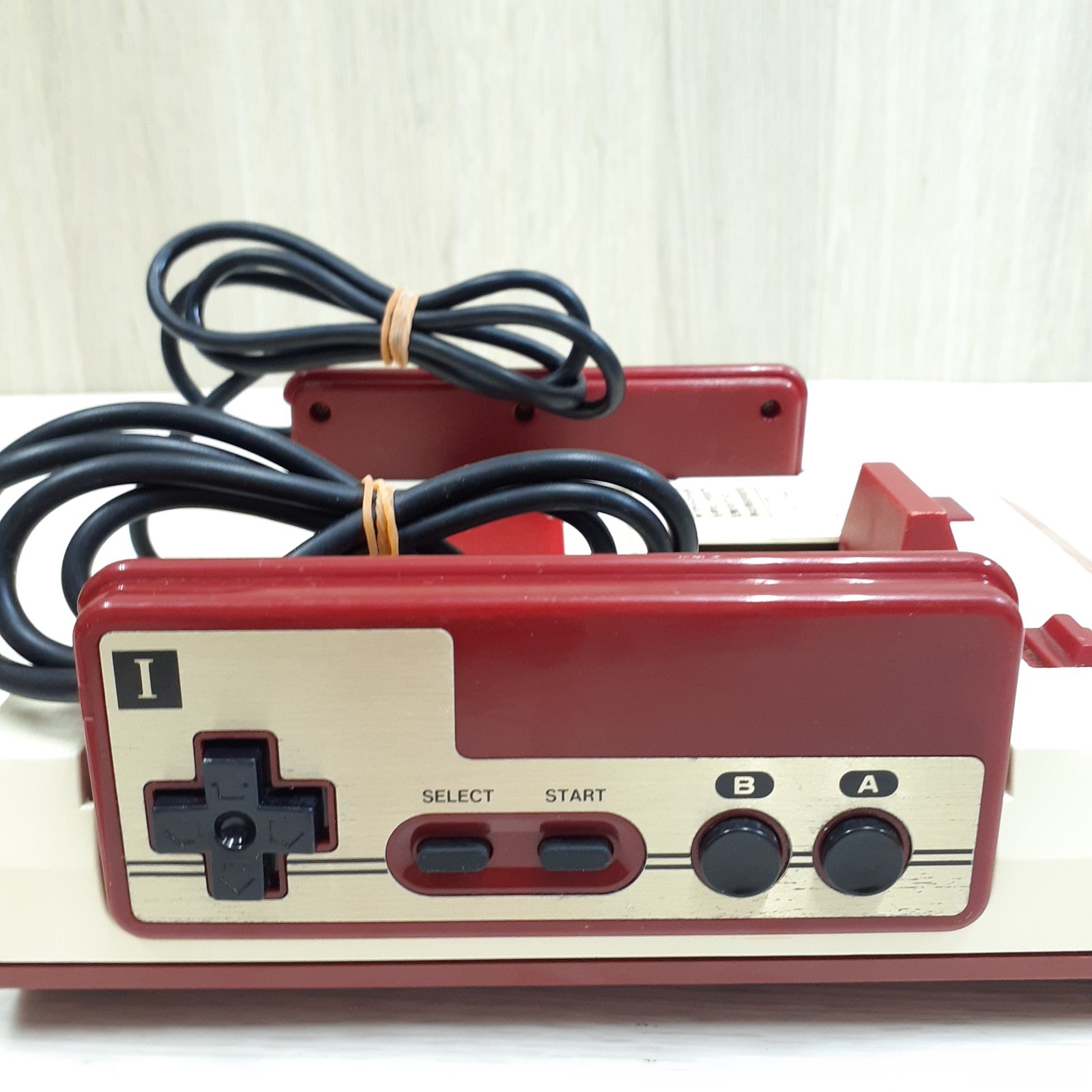 Nintendo Original Famicom Console NES Japan in box CIB with 12 Games HVC-001