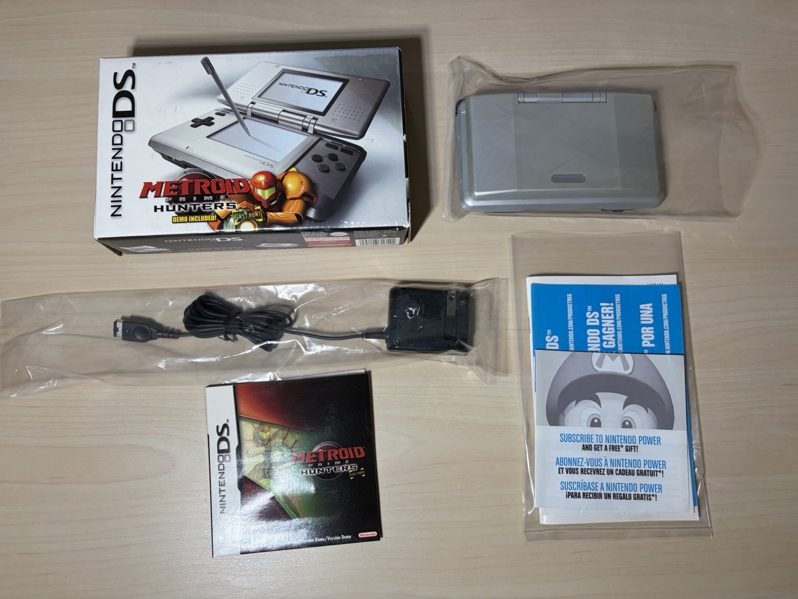 Nintendo DS Metroid Prime Hunters Silver Console Near Mint