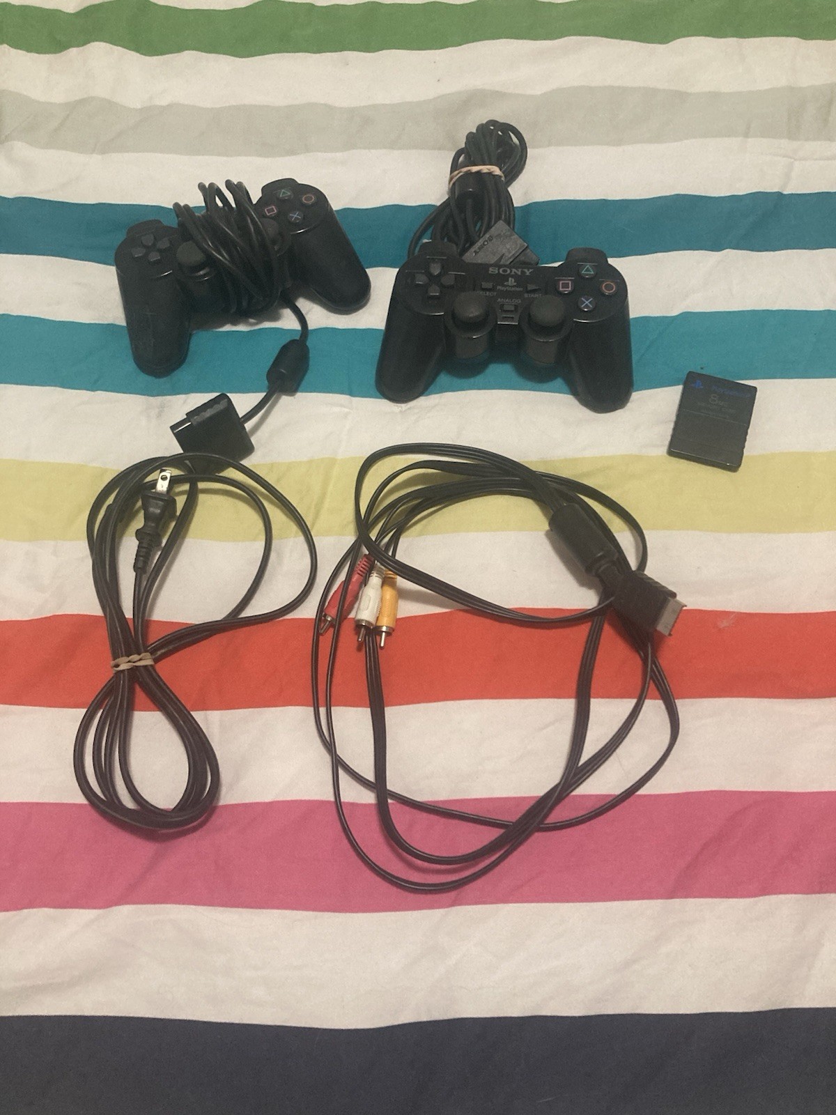 Sony PlayStation 2 PS2 Console SCPH-39001 8MB Card 2 Controllers Cables + games