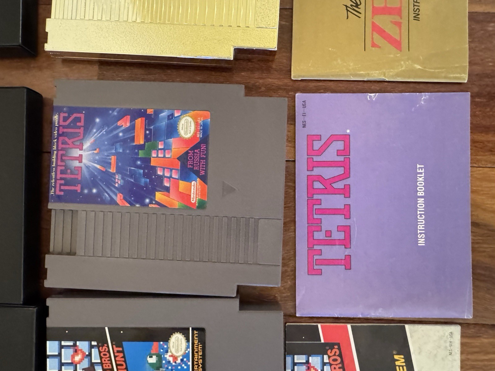 1988 Nintendo NES Console With 5 Games