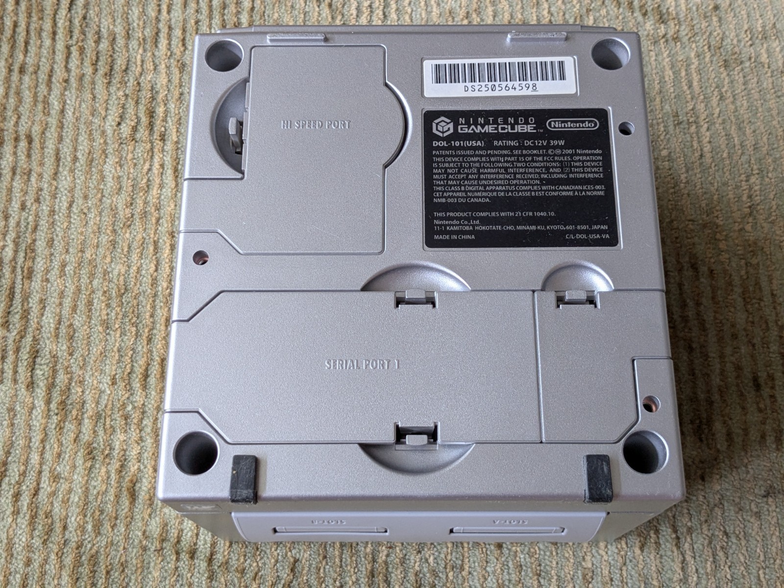 Nintendo Gamecube Platinum Silver Console Only NO WIRES DOL-101 TESTED WORKING