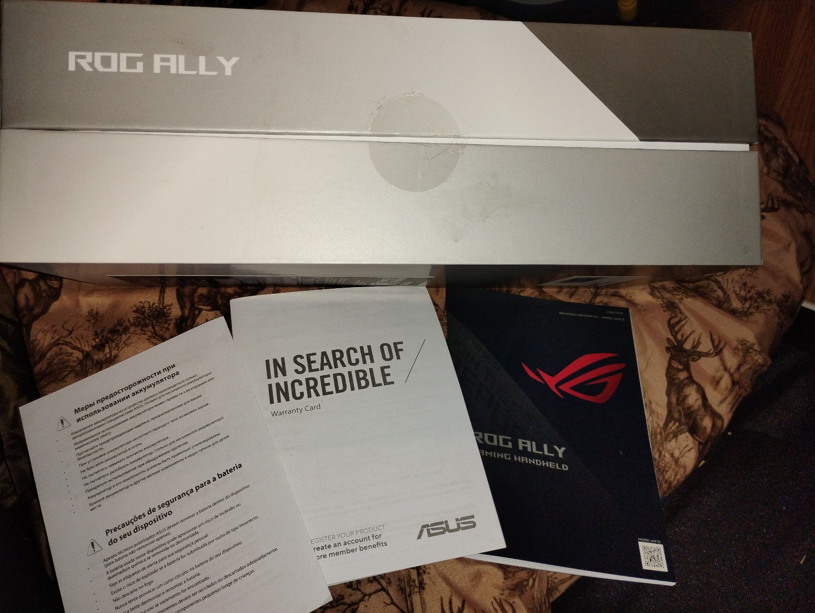 ASUS ROG Ally 7in 512GB White Gaming Handheld Console READ DESCRIPTION