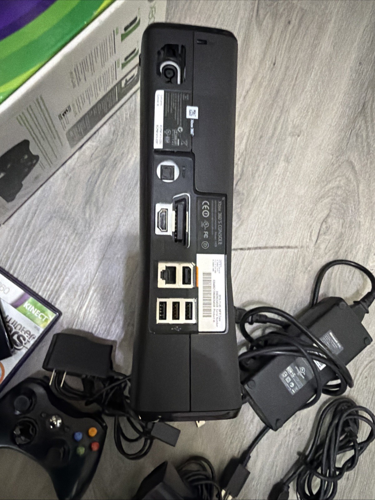 Xbox 360 320GB Console With Kinect Bundle W / Box and 3 Games – Tested Working!