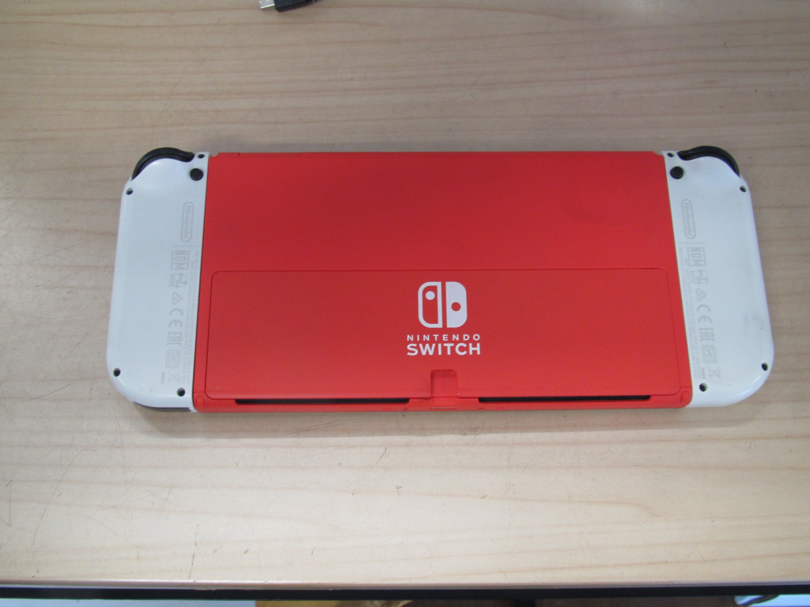 Nintendo Switch Handheld Console – White Joycon – Nice OLED HEG-001