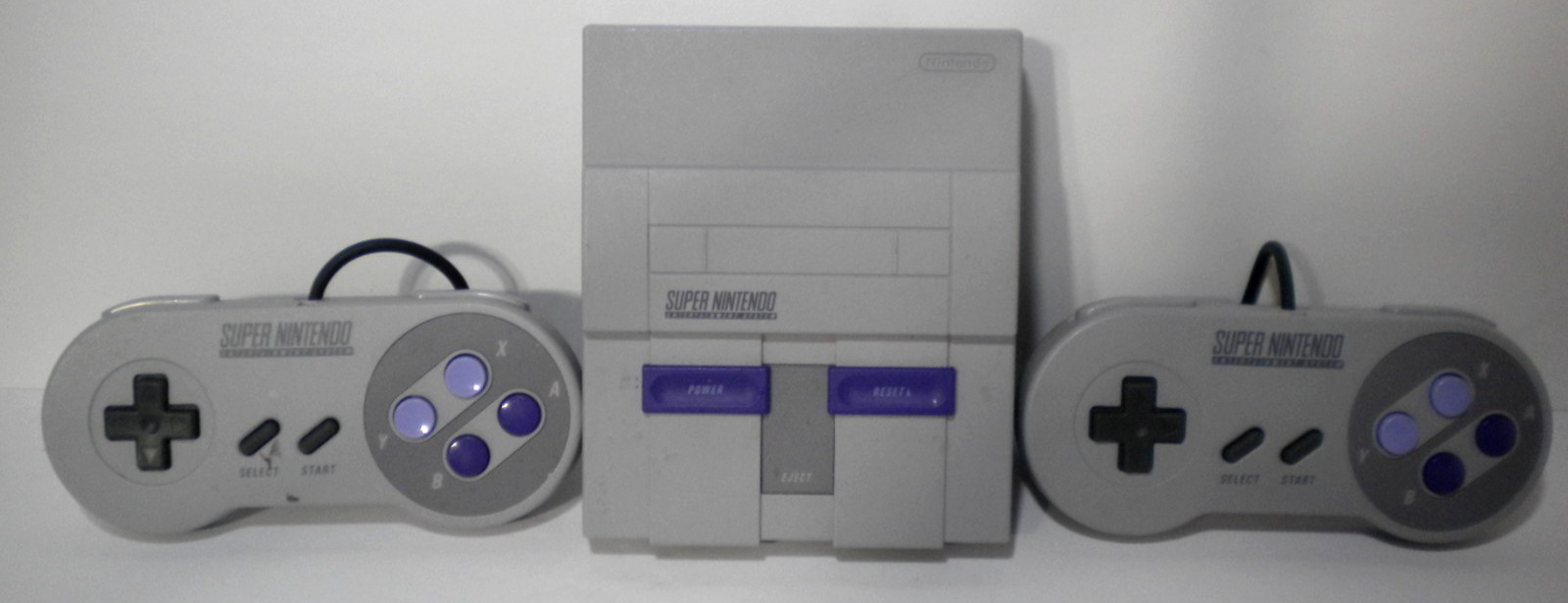 Super Nintendo Classic Edition Console & 2 Controllers Authentic SNES Mini WORKS