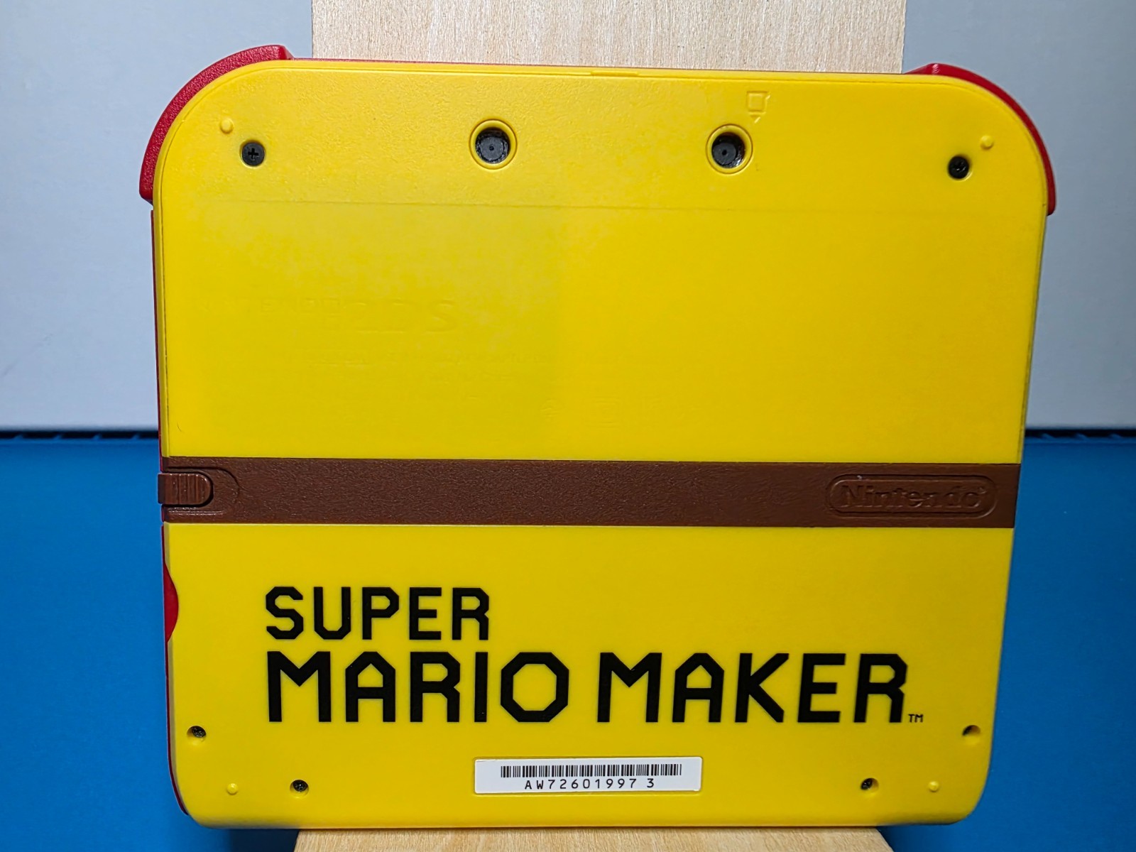 Nintendo 2DS Super Mario Maker for Nintendo 3DS Bundle – Yellow/Red