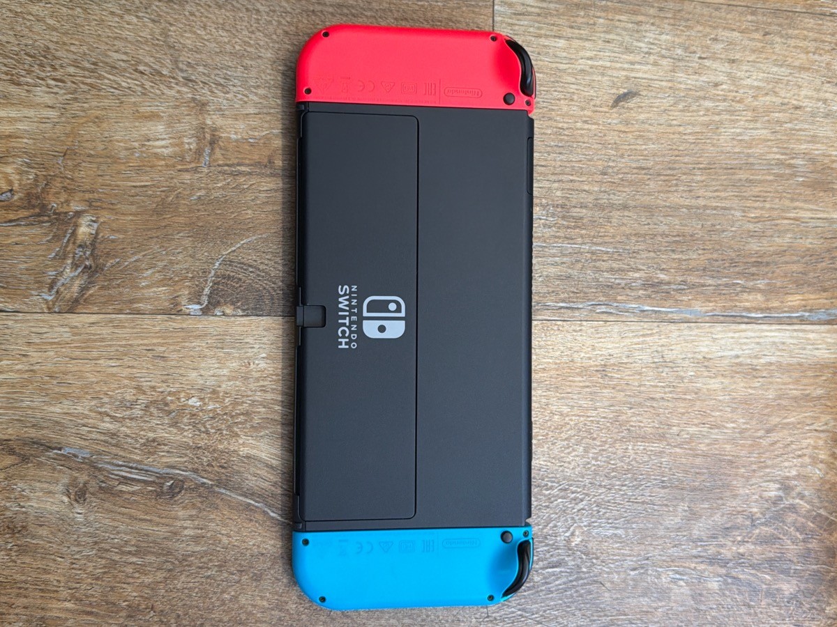 NINTENDO SWITCH HANDHELD – OLED – HEG-001 (SBL012484)