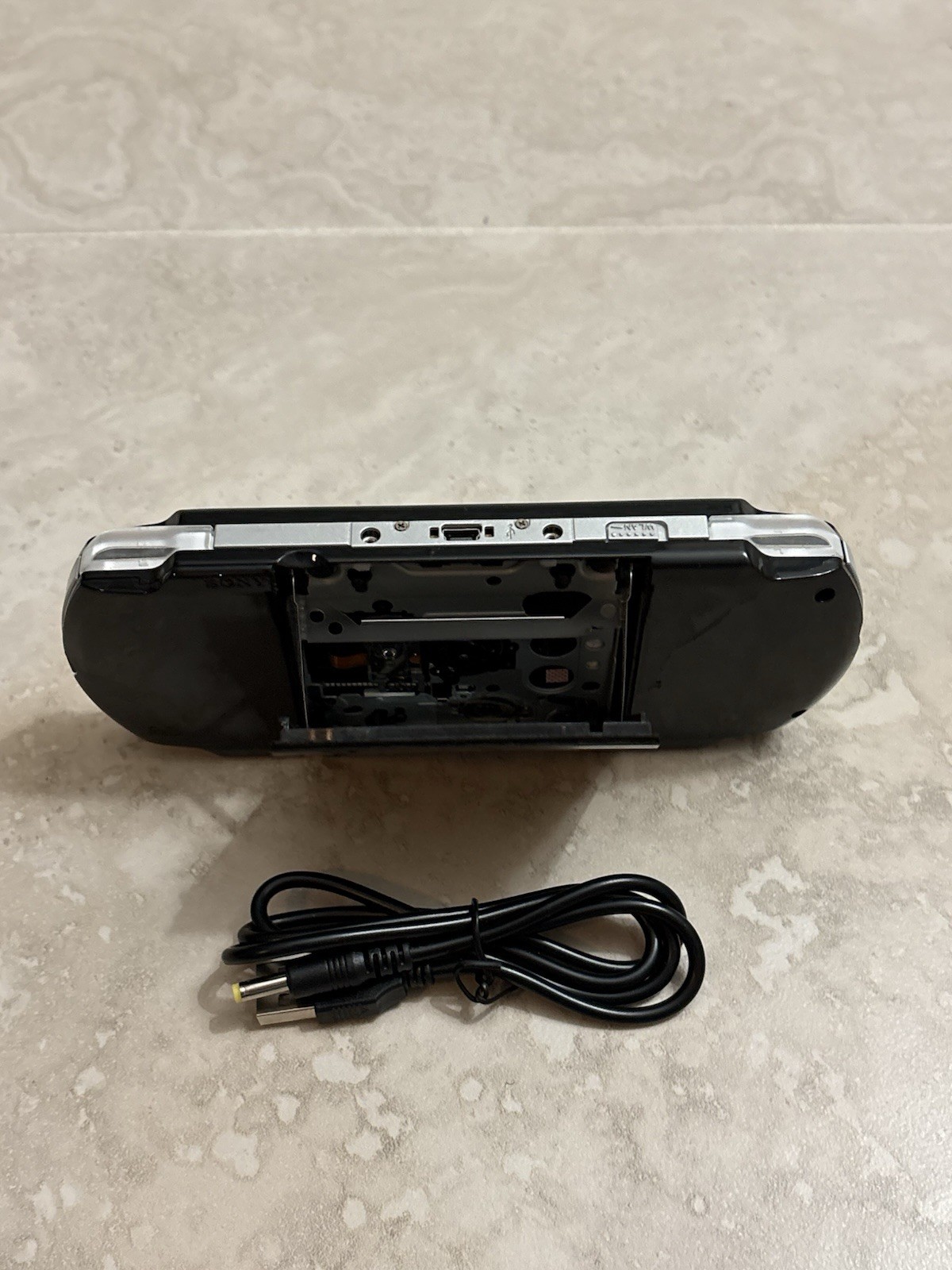 BLACK Sony PSP 3000 System w/ Charger, Battery, Bundle Import