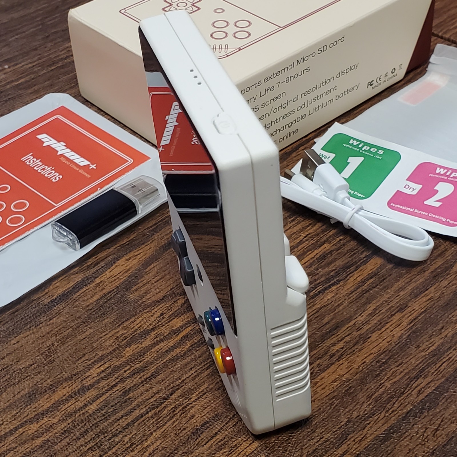Miyoo Mini Plus White Open Source Retro Handheld Game Console. NEW. US SHIPPING