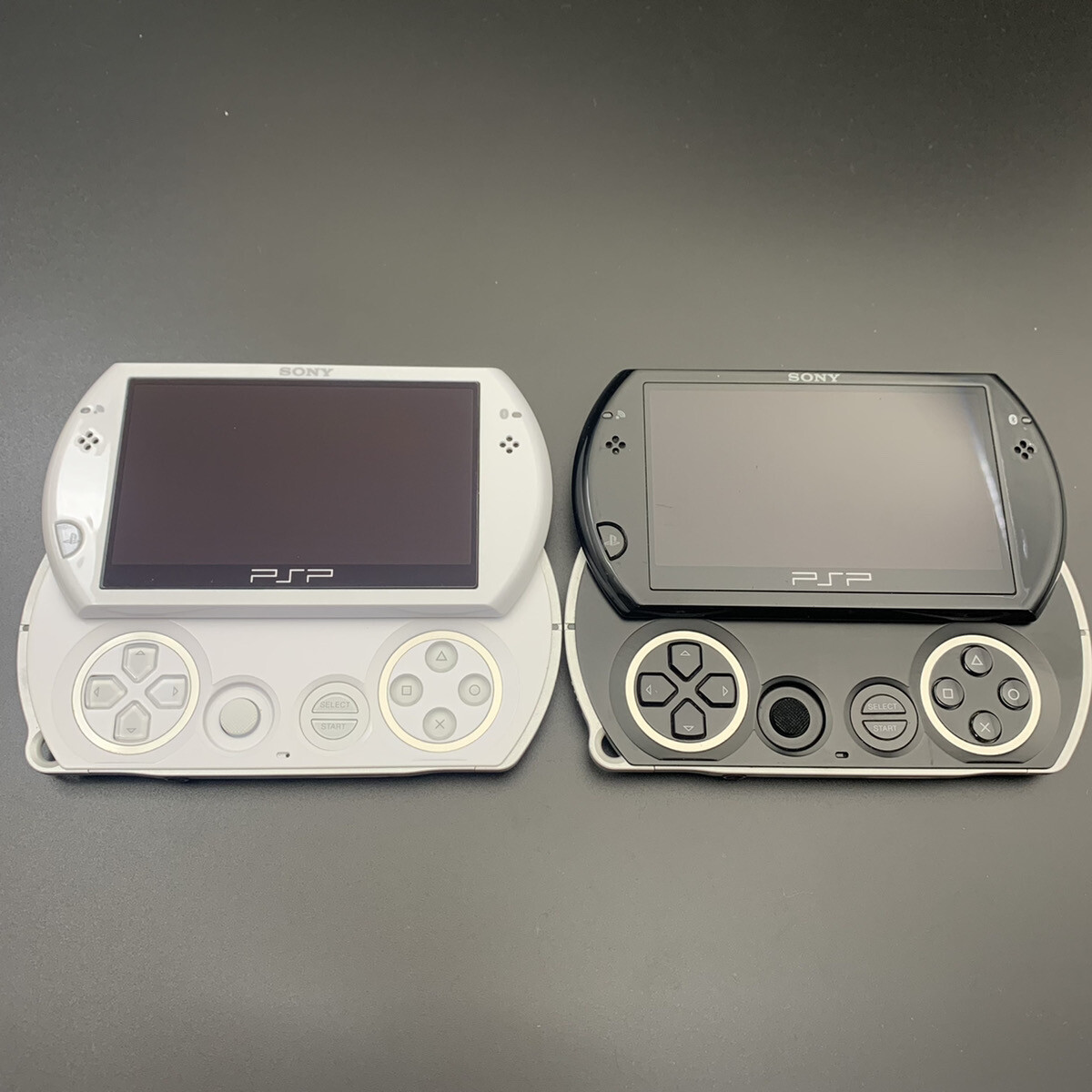 PSP GO Sony PlayStation Portable Go Piano Black, Pearl White Console only Used