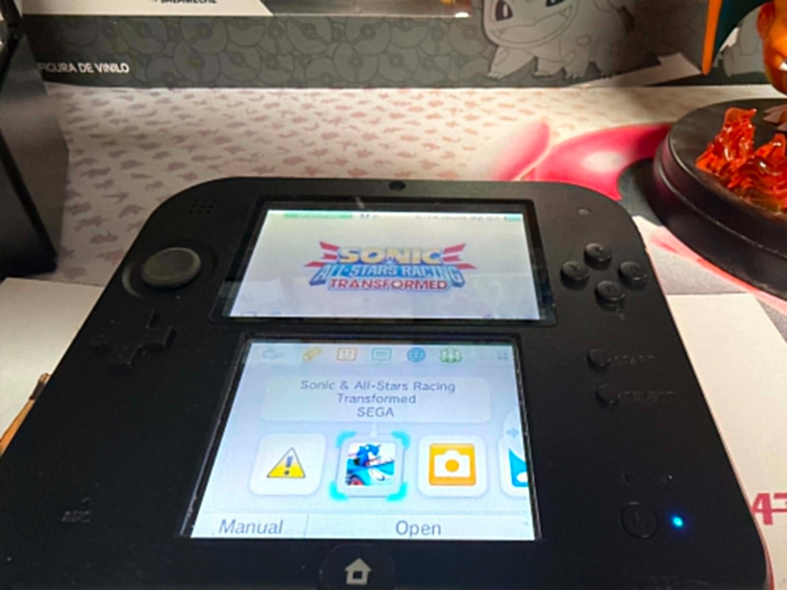 Nintendo 2DS Launch Edition Crimson Red Handheld System Red/Black Used Tested