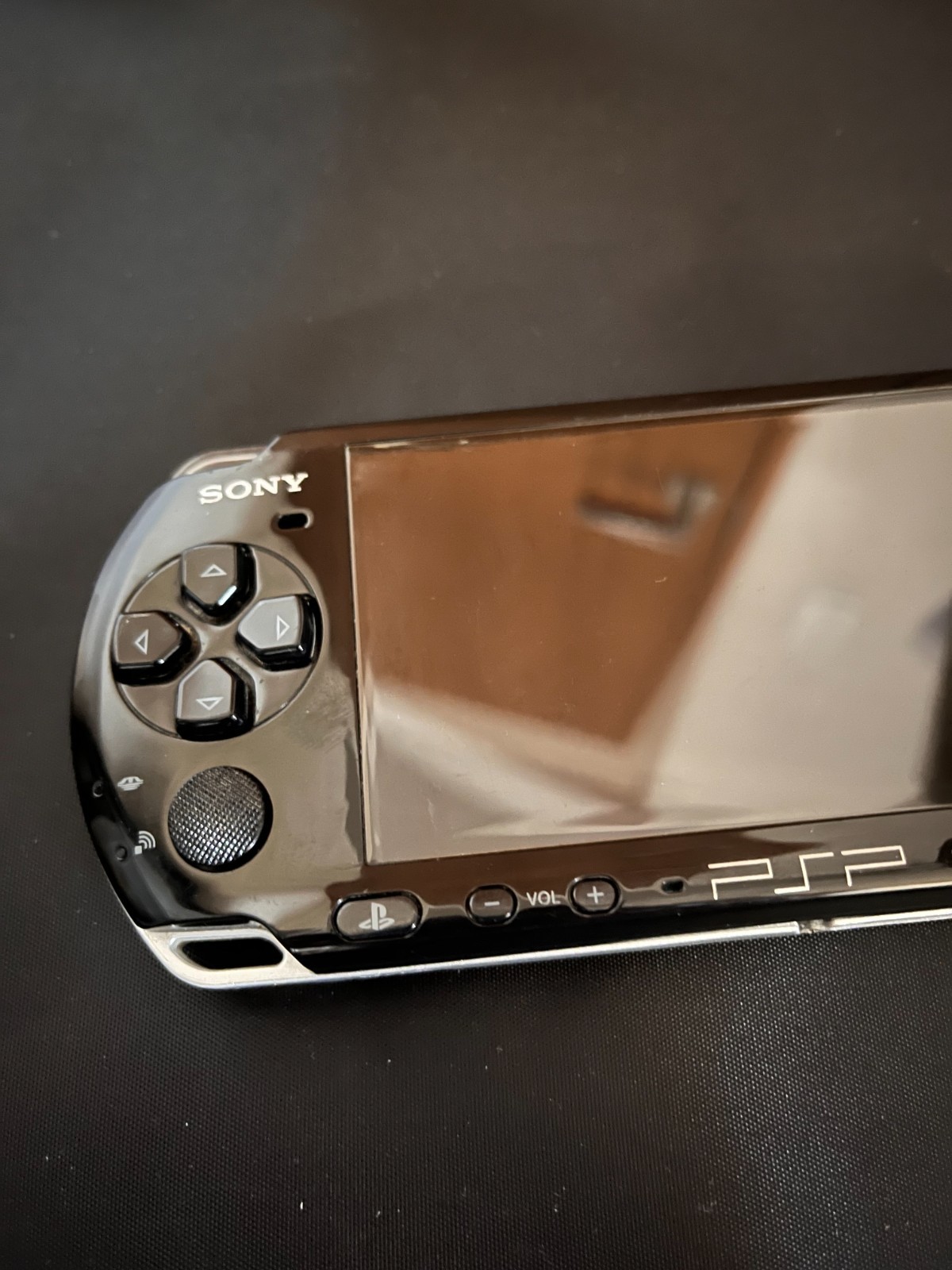 Sony PSP-2000 Black Console Working 2GB Memory Stick　Please read note Section