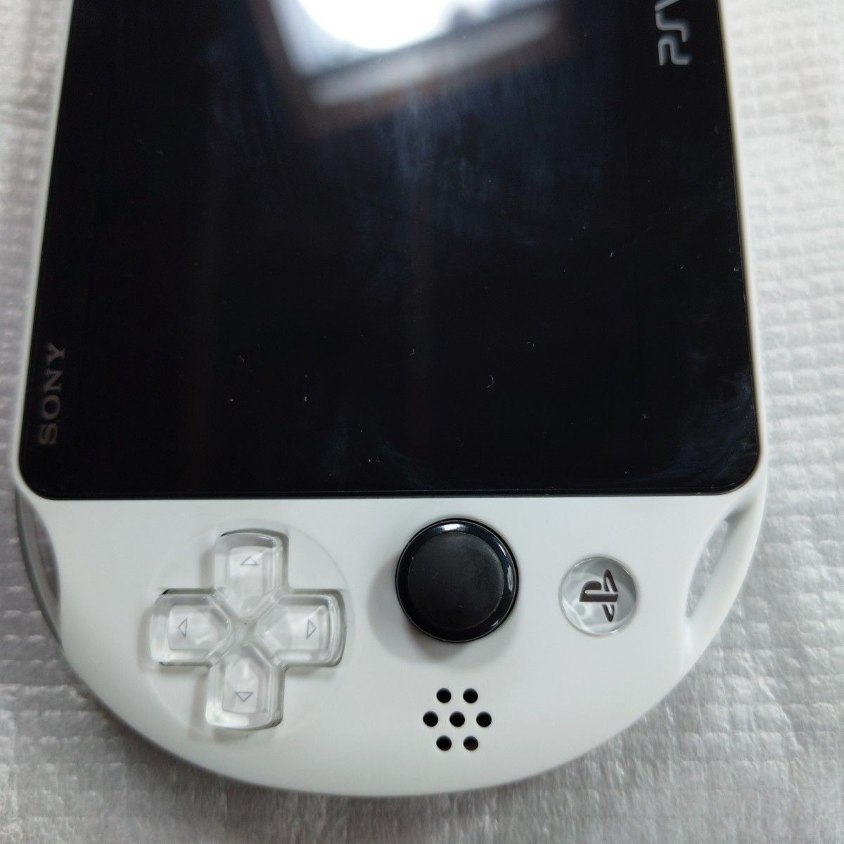 Playstation PS Vita Wi-Fi model PCH-2000ZA22 Glacier White Used From Japan