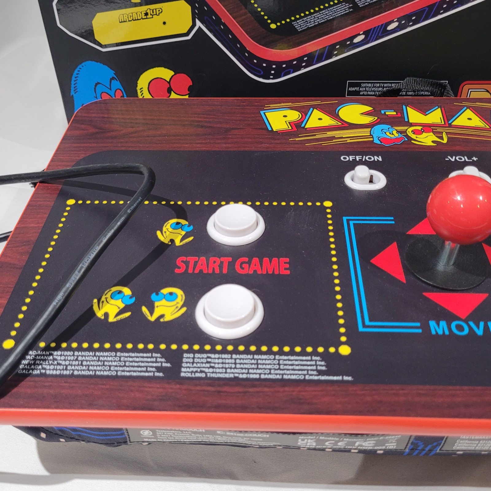 Arcade1up PAC-E-20640 Home Console Couch Cade