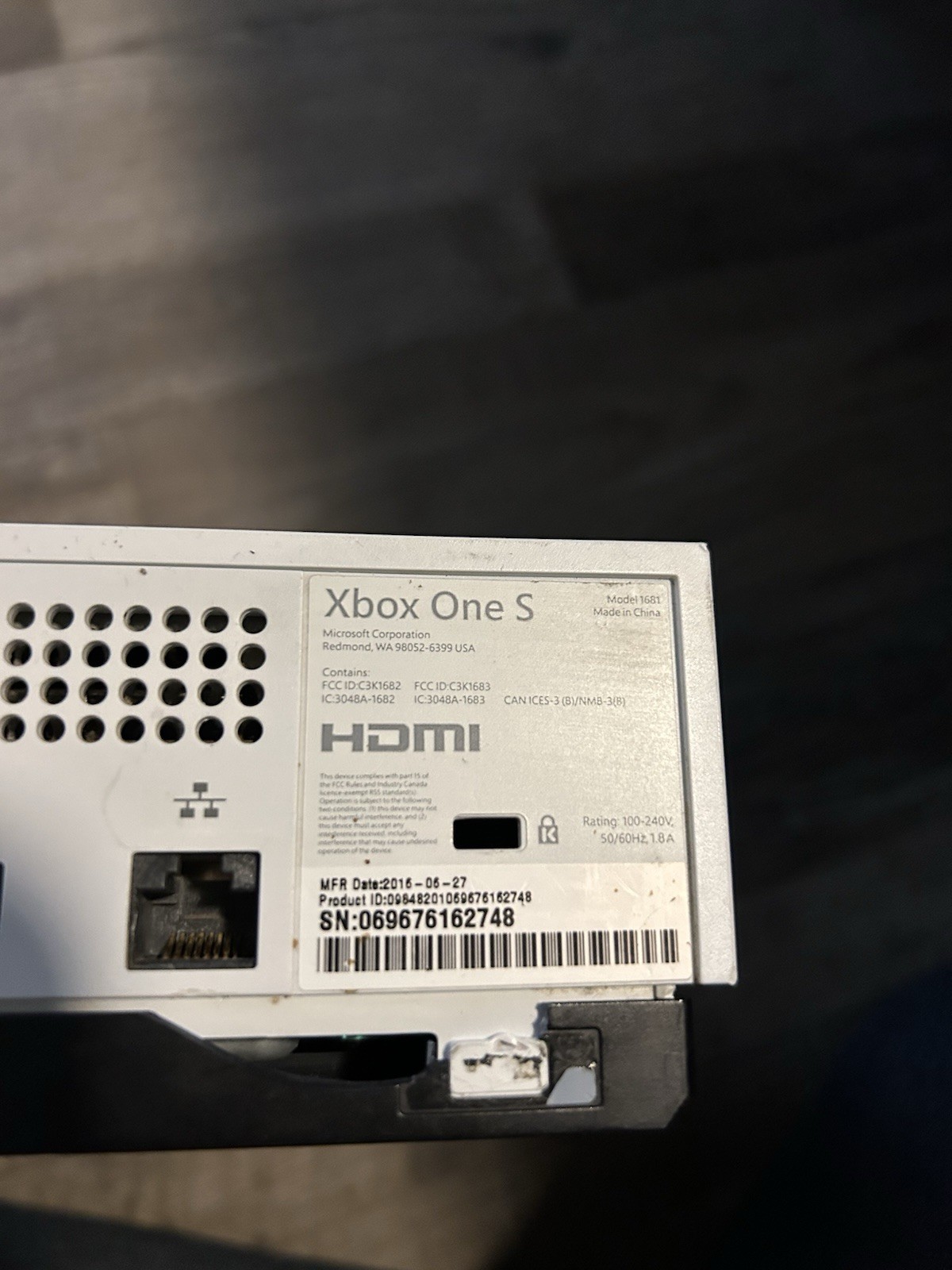 Microsoft Xbox One S 1TB White Console 4K UHD Region Free Model 1681