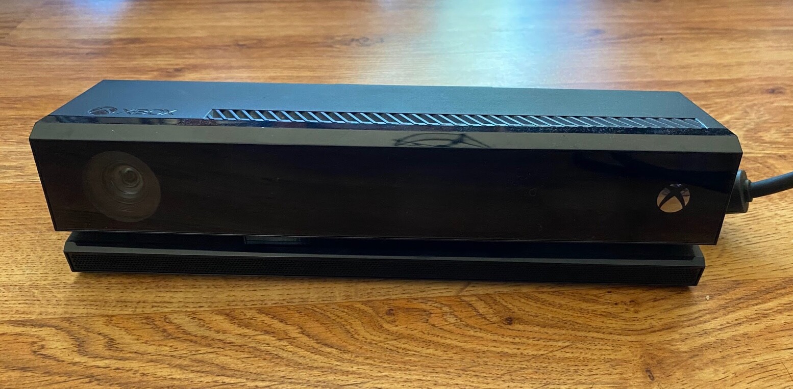 Xbox One with Kinect- Ready to Play Bundle- 2 Controllers, 7, Games, and More