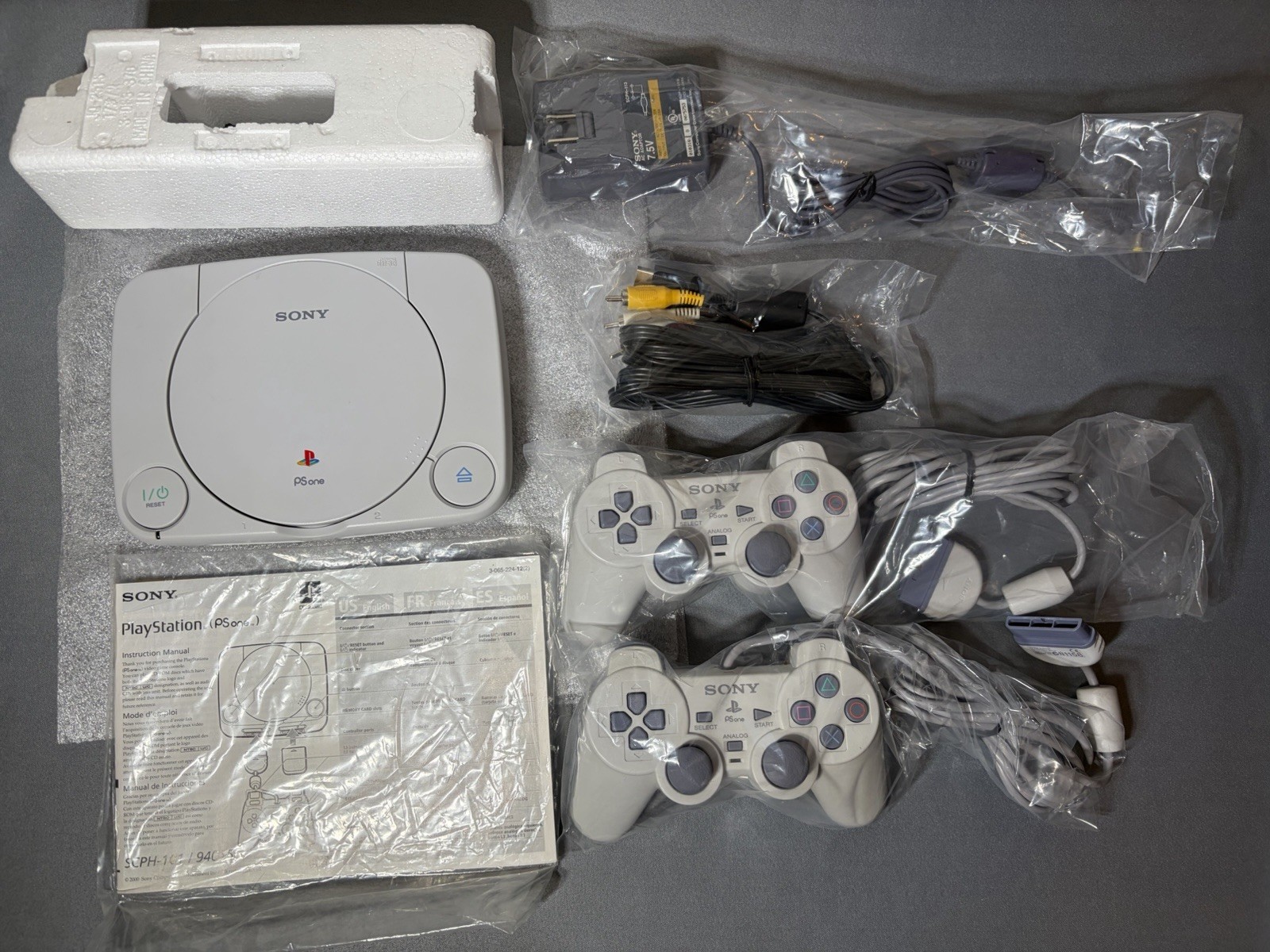 Sony PlayStation PSone White Game Console PS1 Two Controllers Excellent