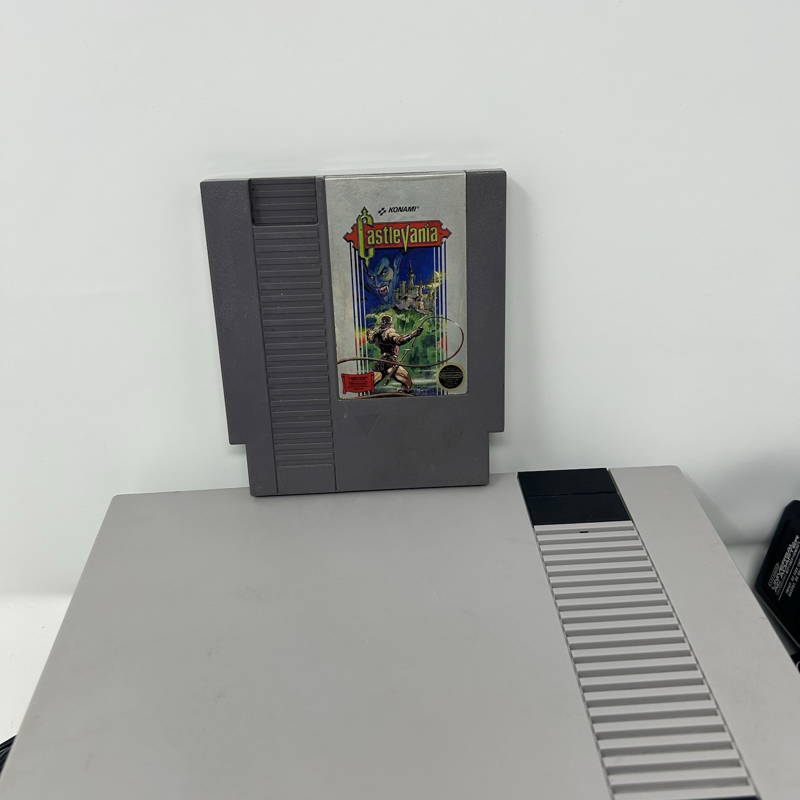 Nintendo NES Console Bundle NEW 72 Pin 1 Controllers Castlevania