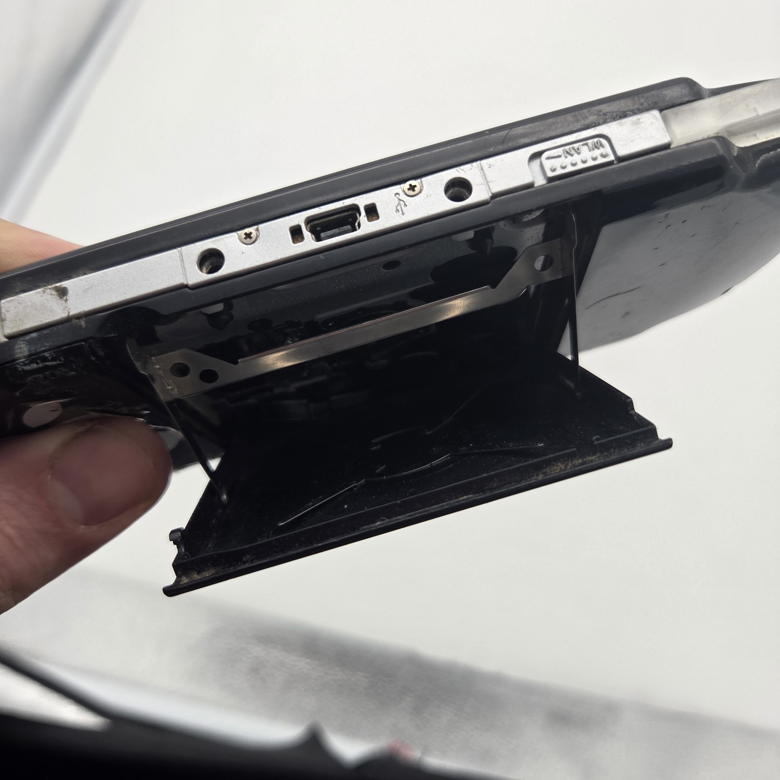 Sony PSP 2001 Black Powers On- Needs Battery And Cover