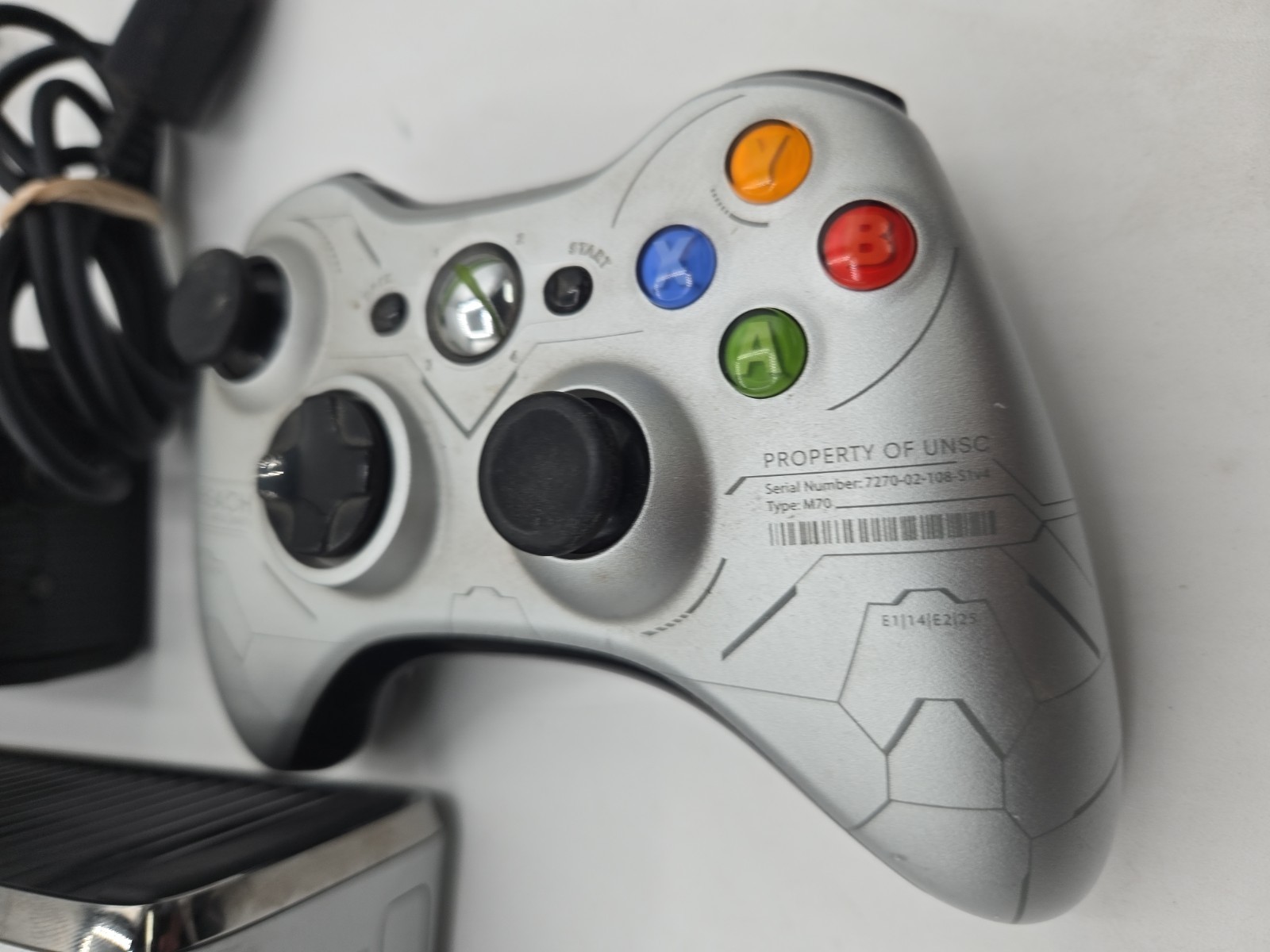 Halo Reach Limited Edition Xbox 360 Console and Matching Controller Bundle WORKS
