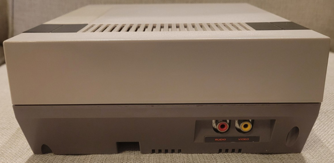 Nintendo Entertainment System NES Console Only (NES-001) No Composite Video READ