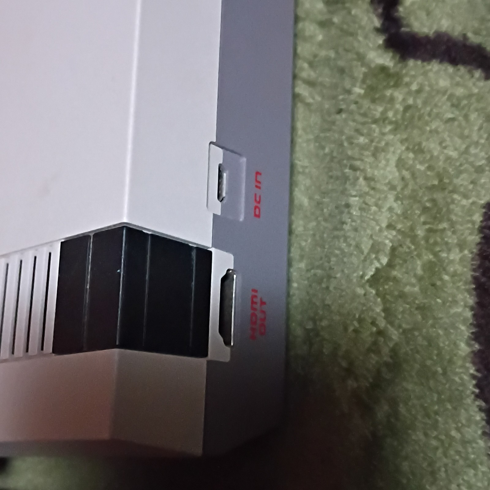 Nintendo NES Classic Edition Mini Console w/ Controller Gray HDMI 720p NTSC-U/C