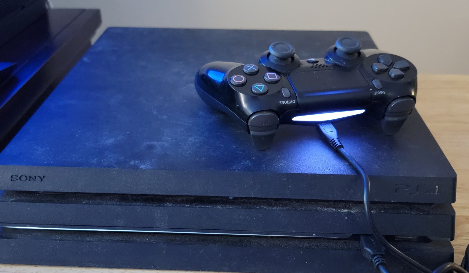 Sony PlayStation 4 PRO PS4 1 TB Console with box , Wireless Controller, +Cords