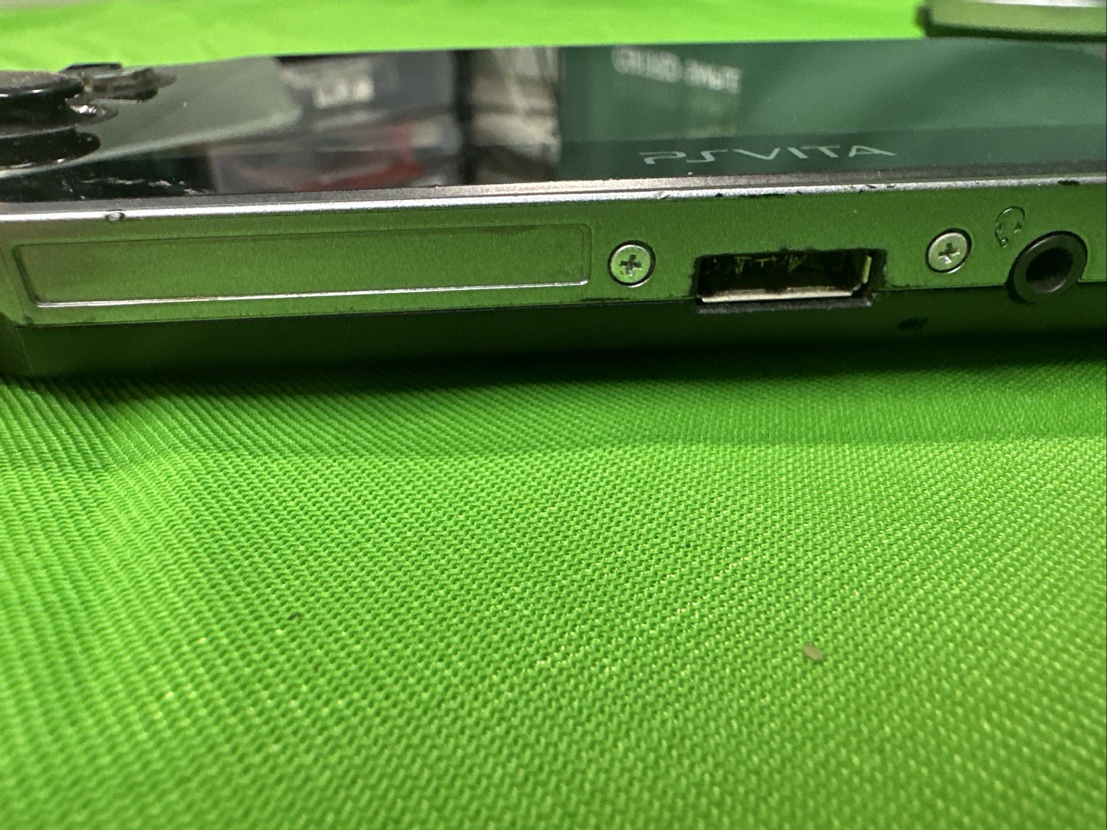 Sony PS Vita PCH-1001 OLED Wi-Fi Handheld Game Console – UNTESTED Parts/Repair