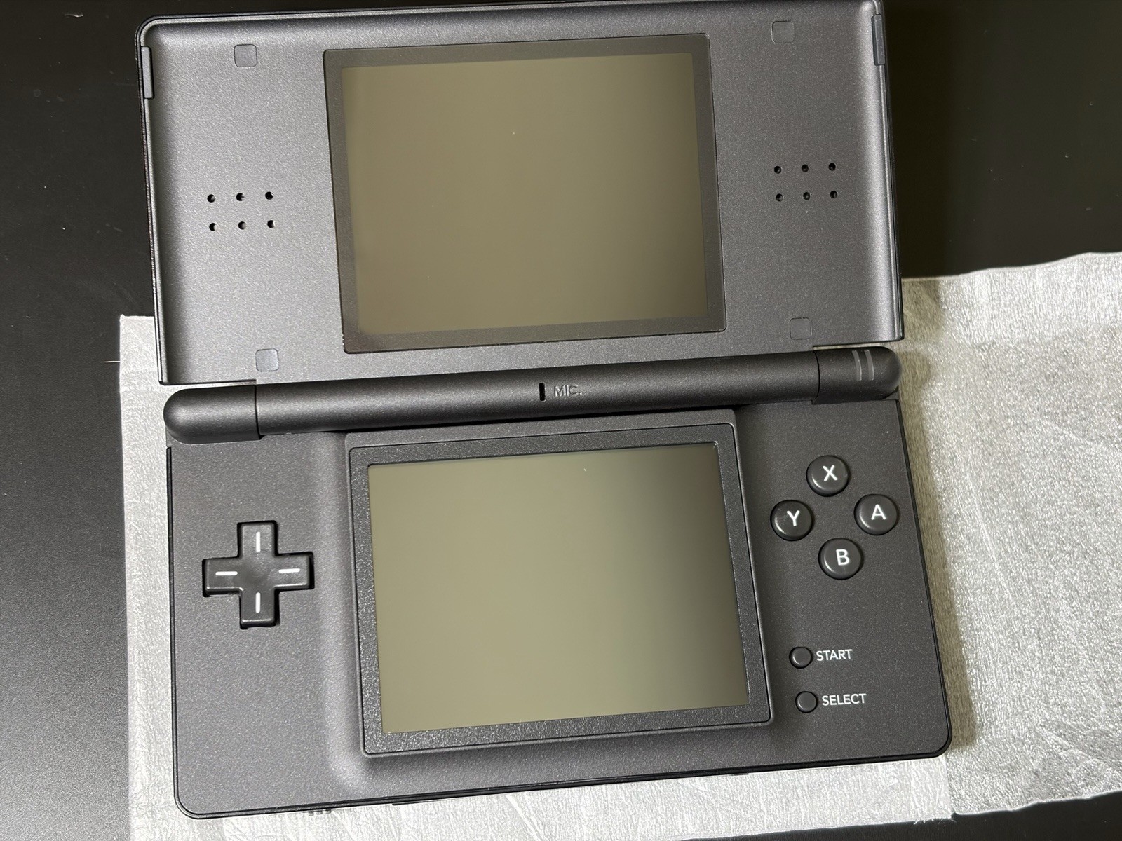 Nintendo DS Lite Handheld Game Console Onyx Black Complete Near Mint