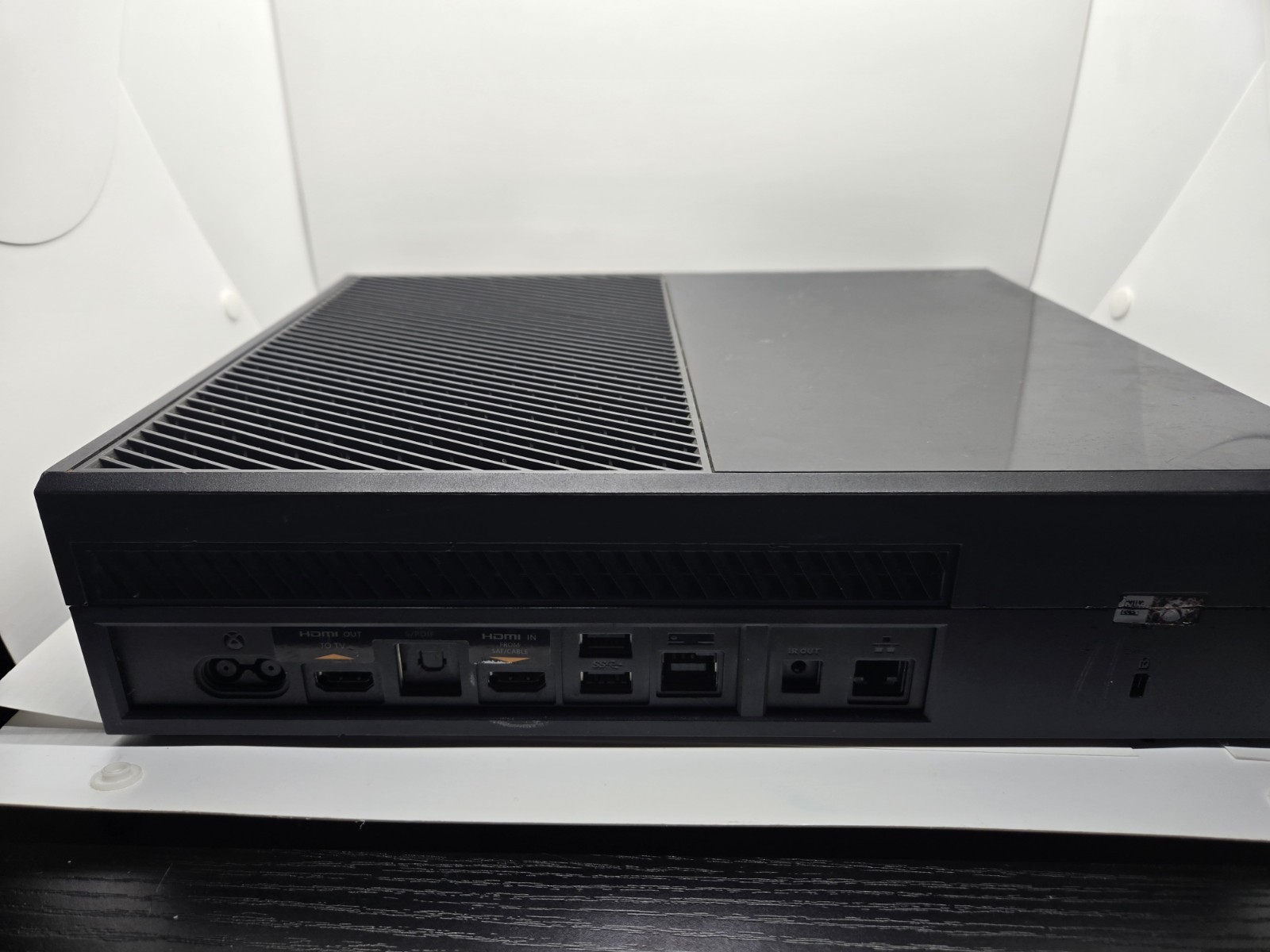 Microsoft Xbox One 500GB Console – Black FOR PARTS OR REPAIR