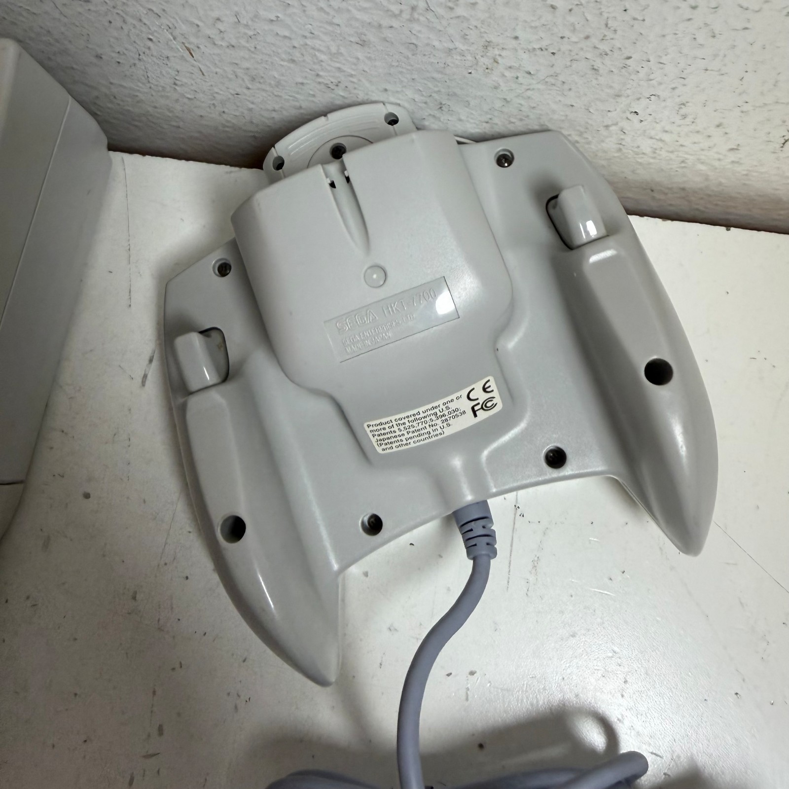 Sega Dreamcast HKT-3020 White Home Video Gaming Console With Controller