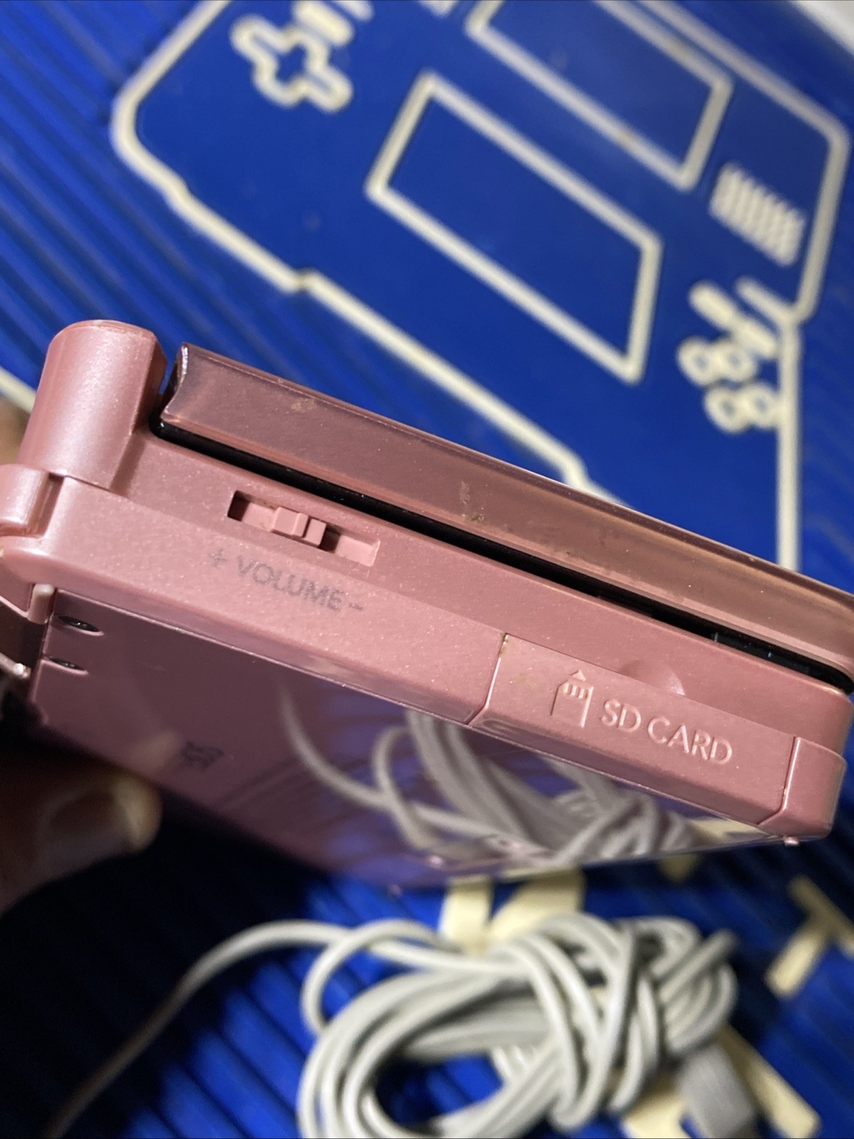 Nintendo 3DS «Pearl Pink» OEM Charger, 2GBcard, Mario tennis game. tested A-1