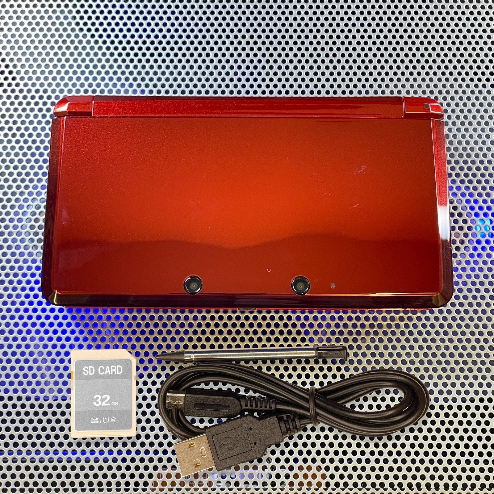 Nintendo 3DS Console Region Free Very Good Cond 32GB SD USB Cable Stylus Tested