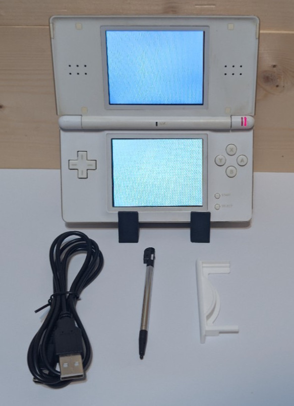 Nintendo DS Lite White Handheld USG-001 W/Charger *Tested* Dead Left Speaker