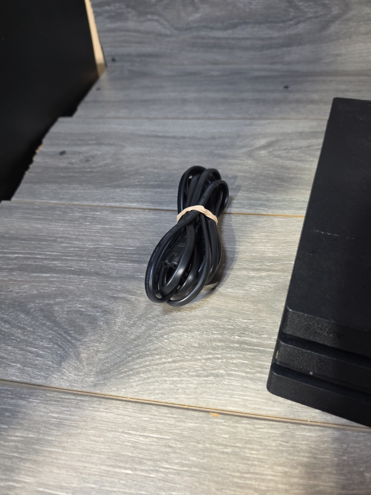 Sony PlayStation 4 Pro 1TB Black PS4 Console & Cables – CUH-7015B – Tested
