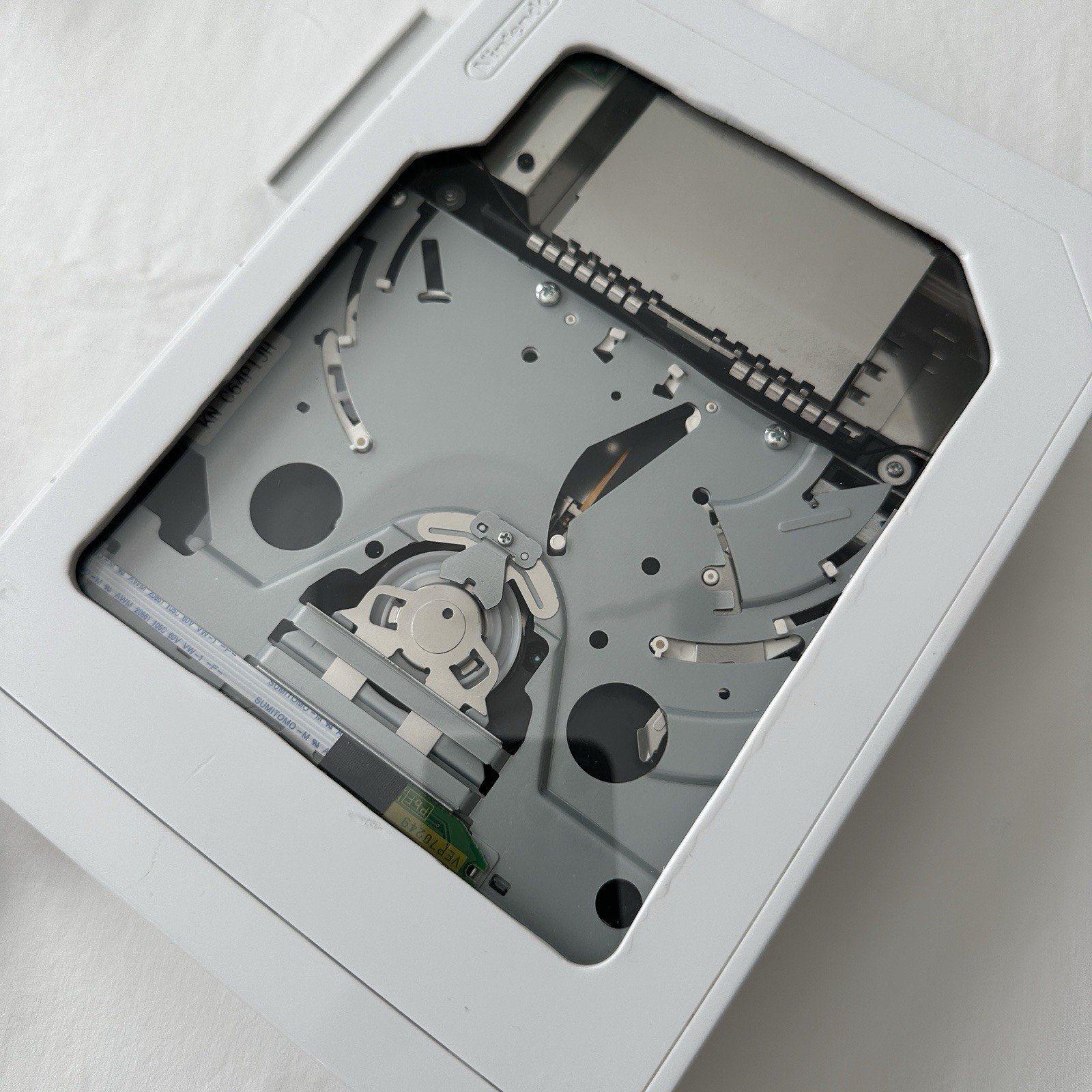 Nintendo Wii Clear Window With Accessories