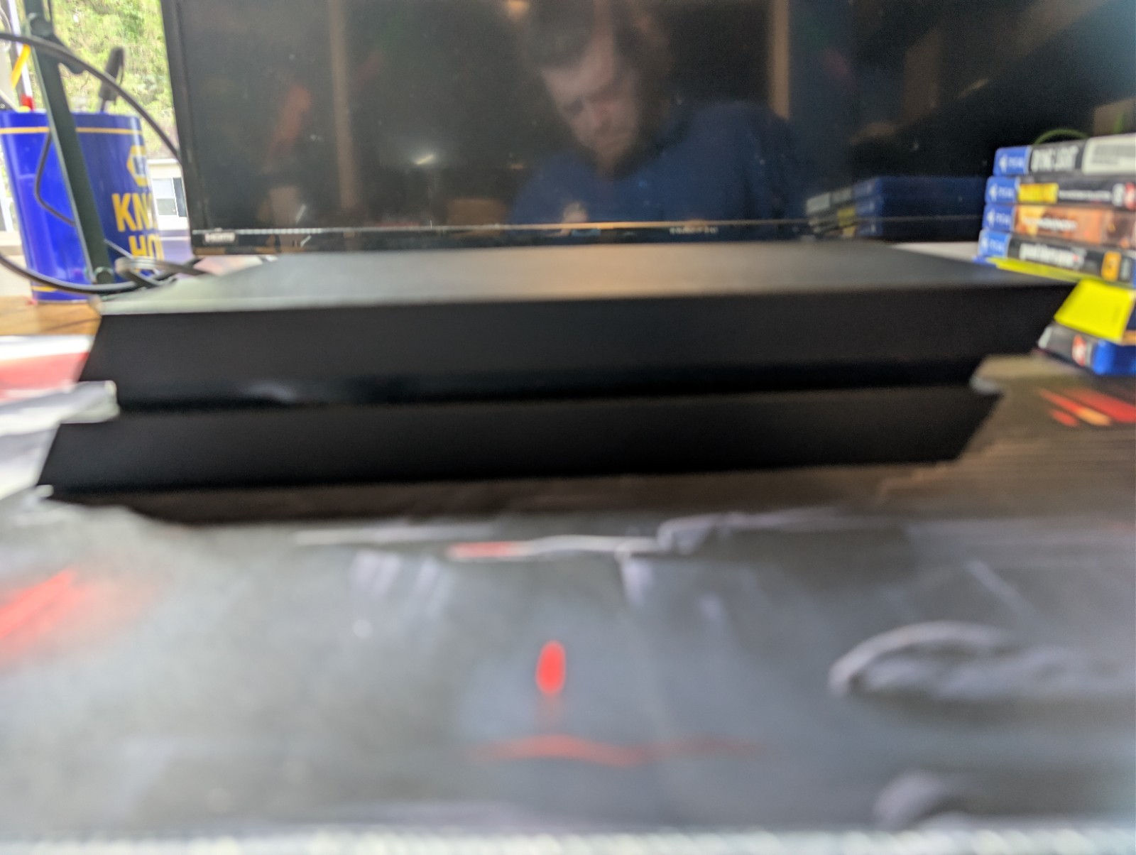 2 TB PlayStation 4 Original Box Included With 6 Games