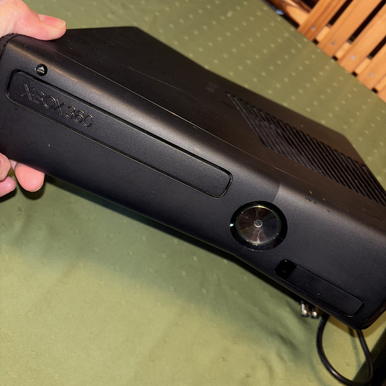 Xbox 360 with new 500 GB install installed two controllers & three games. Tested