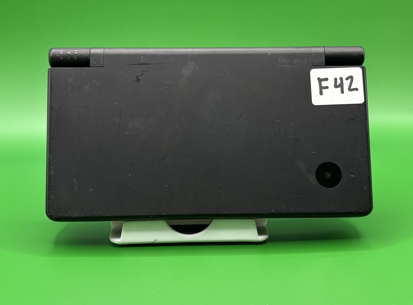 Nintendo DSi – Black (F42) READ DESCRIPTION
