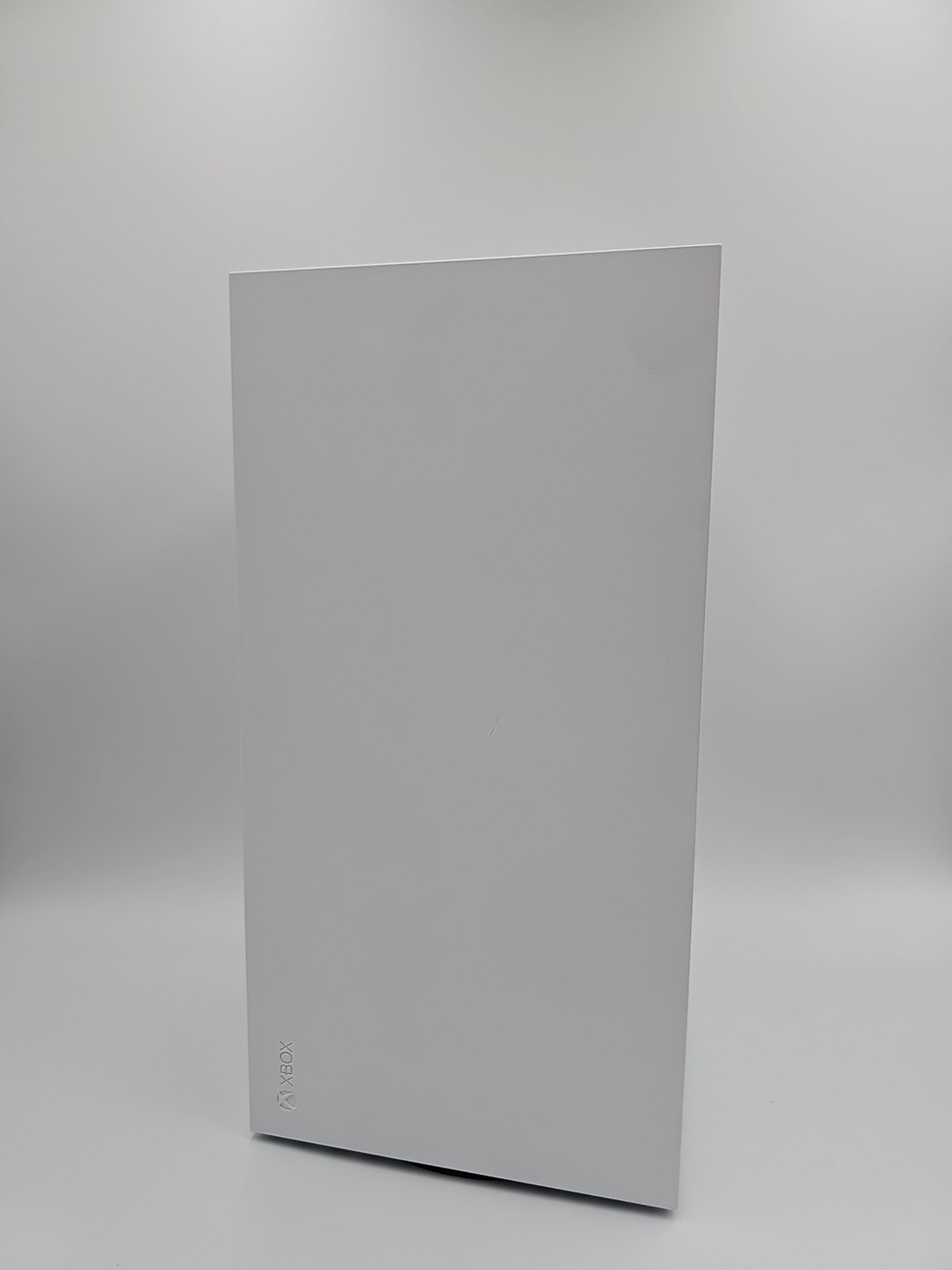 Microsoft Xbox Series X 1TB Digital Console 1882 – (2024) White Xbox Controller