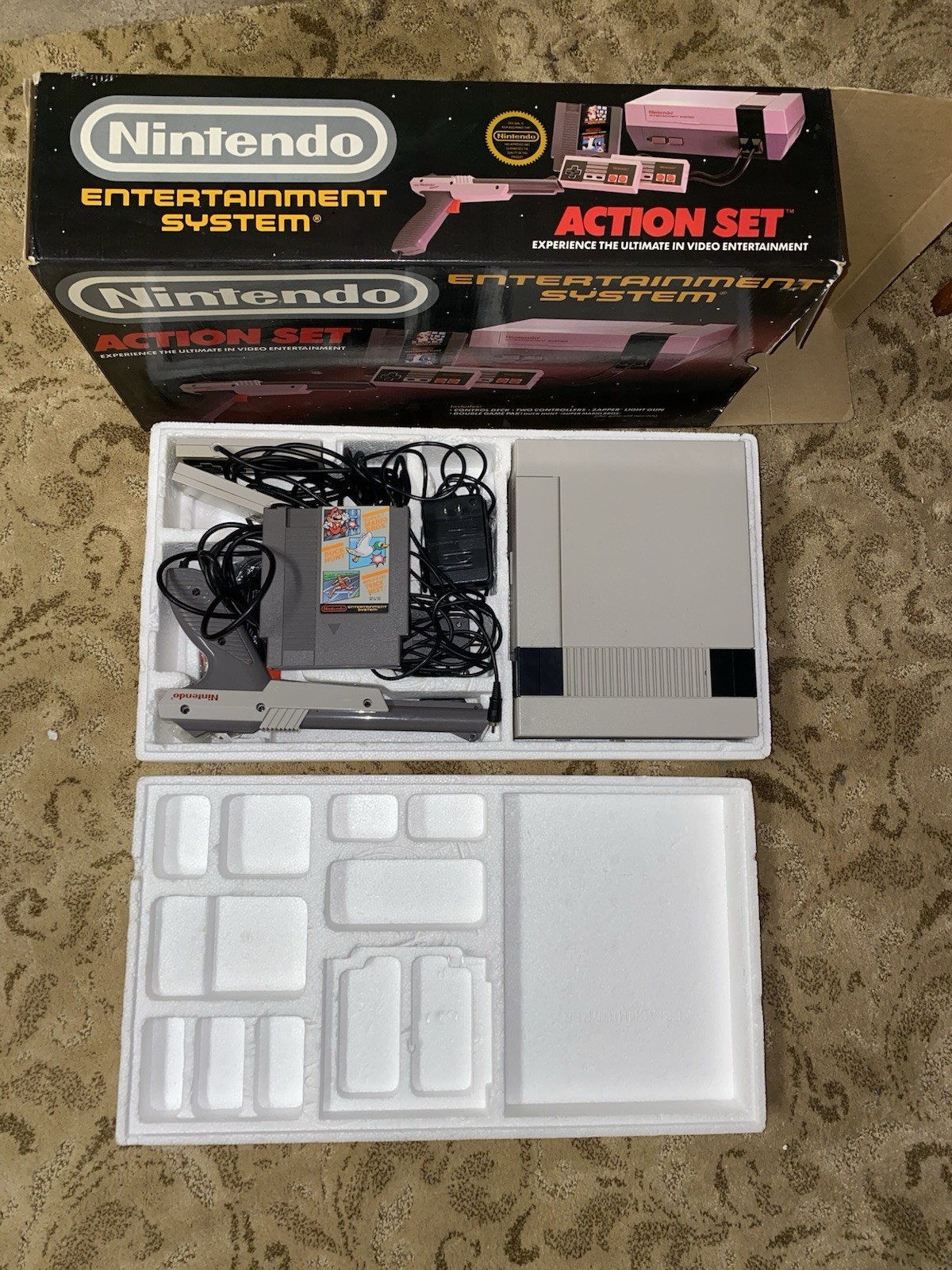 1988 NES Action Set in box system super mario nintendo With Video Game