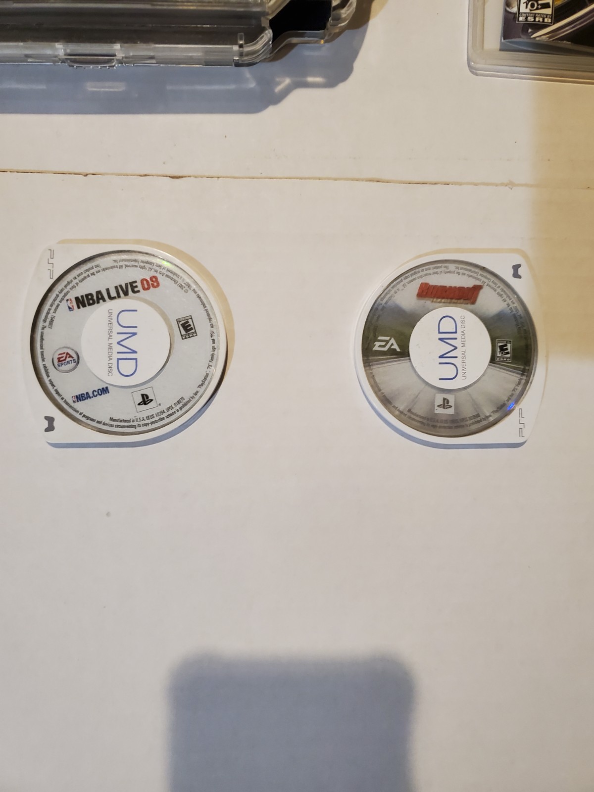 Used psp 1000 with case and 3 games and 32 mb memory card and charger