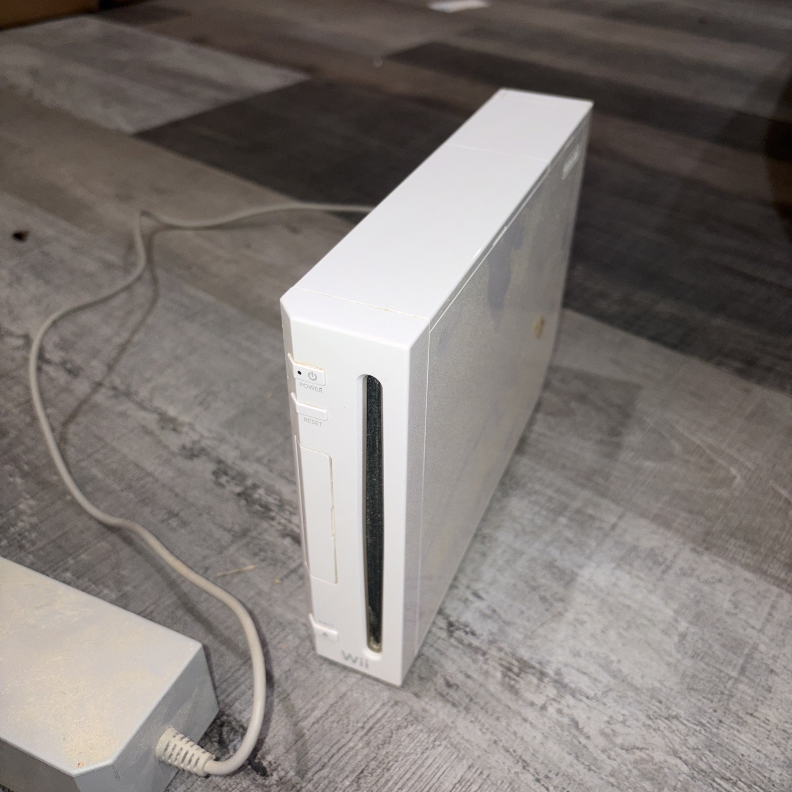 Nintendo Wii Console W/ Ac Adapter