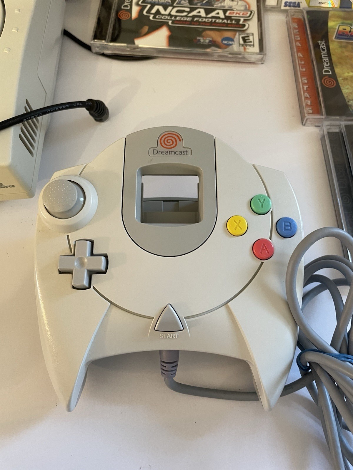 SEGA Dreamcast MEGA BUNDLE-Console, controllers, Fishing Rod, memory cards+games