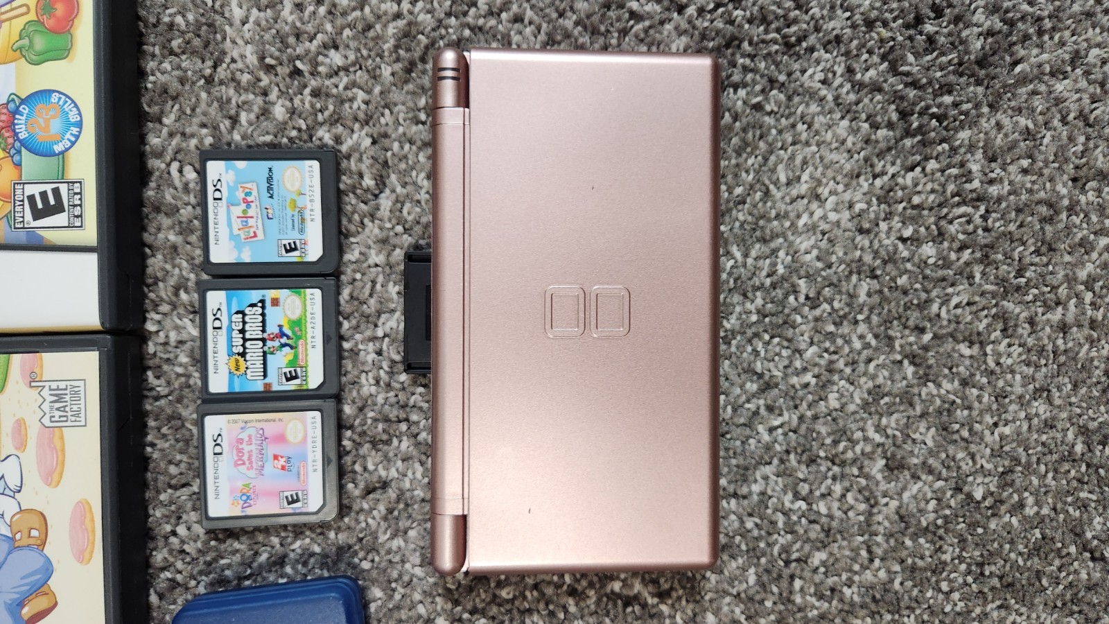 Nintendo DS Lite Metallic Rose Pink Console Bundle Hello Kitty Bag & 11 Games